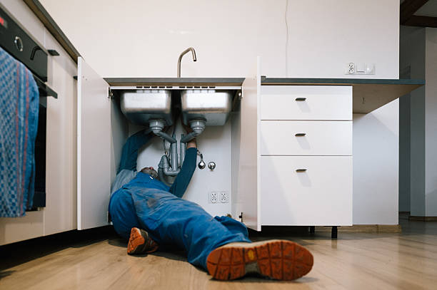 Professional Leak Detection technician working in Sunnyvale, TX
